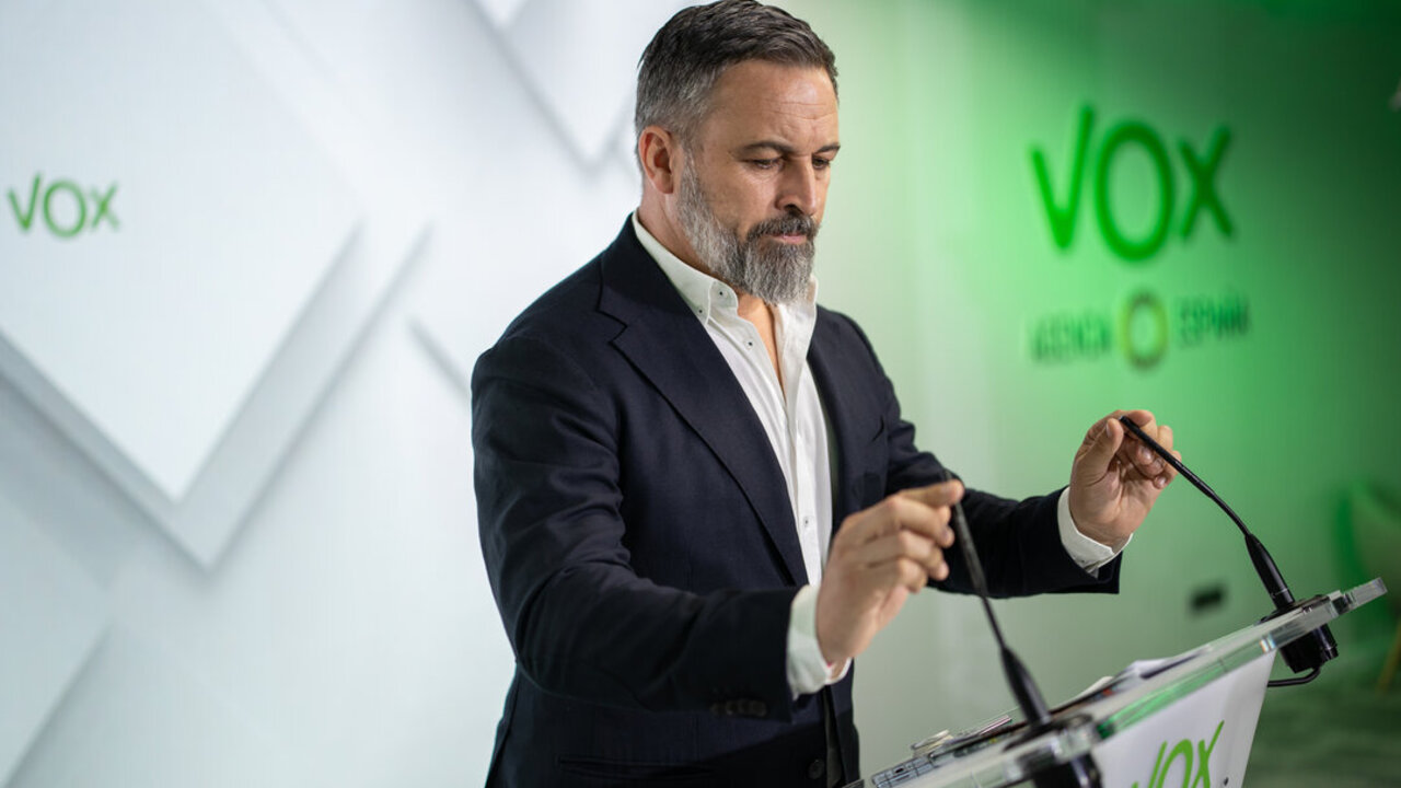 El presidente de Vox, Santiago Abascal, durante una rueda de prensa. (Foto: Alejandro Mart&iacute;nez V&eacute;lez / Europa Press)