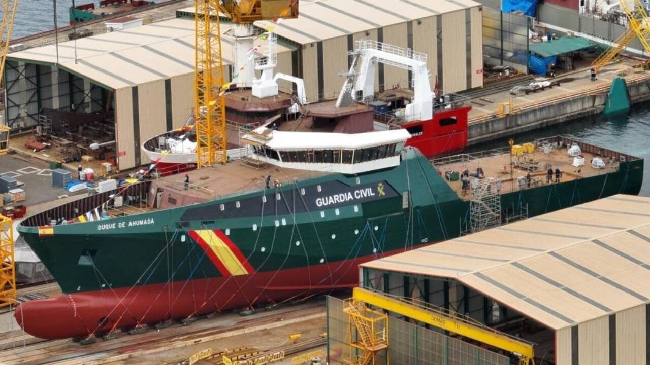 El nuevo buque de la Guardia Civil en Santander