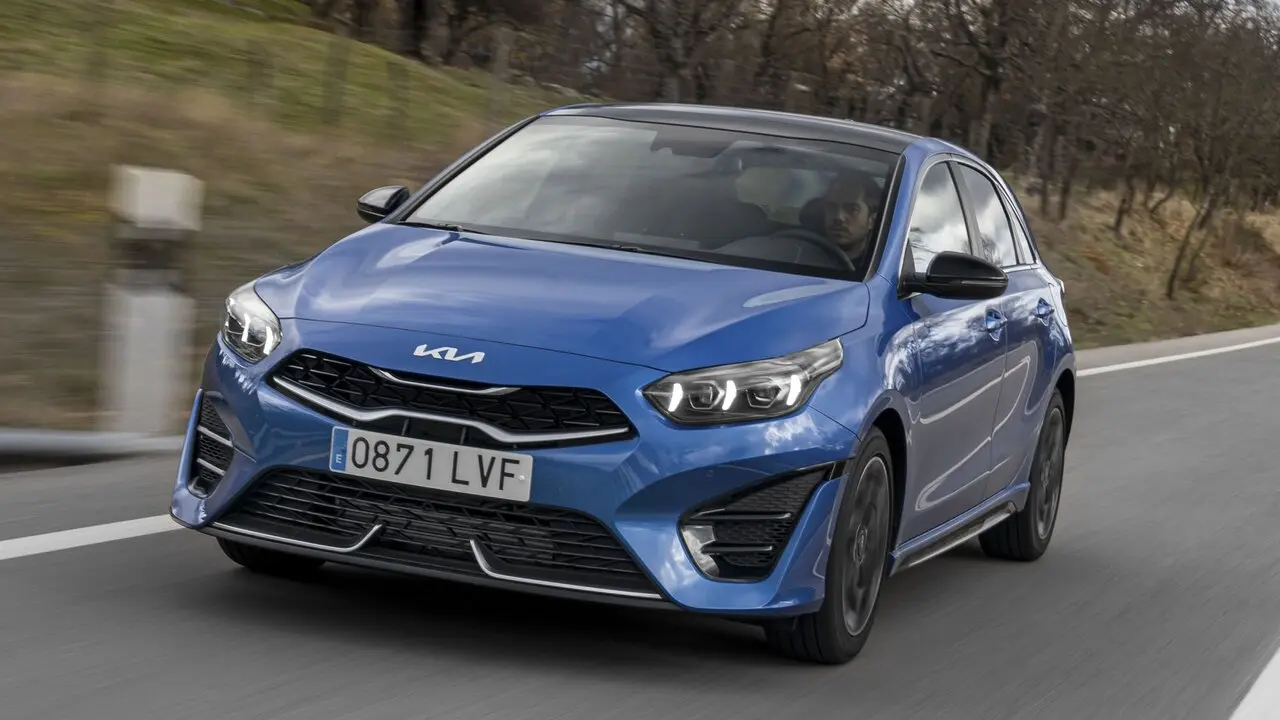 kia_ceed_hybrid_gt_line_81