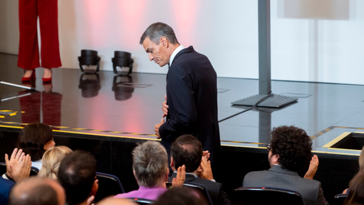 El presidente del Gobierno, Pedro S&aacute;nchez, interviene durante el acto de la Agencia Espa&ntilde;ola de Cooperaci&oacute;n Internacional con motivo del D&iacute;a de las personas cooperantes, a 8 de septiembre de 2025, en Madrid. (Alberto Ortega / Europa Press)