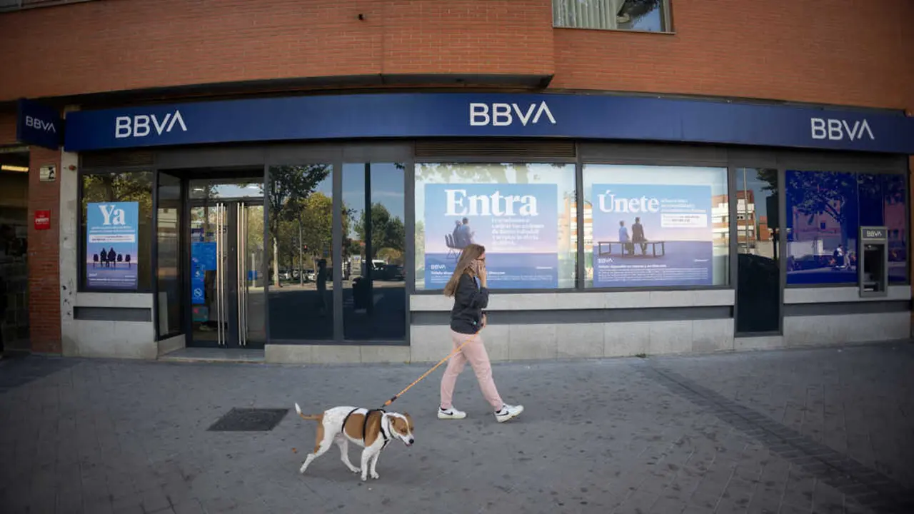 Una sucursal del BBVA, a 25 de septiembre de 2025, en Madrid. (Foto: Eduardo Parra / Europa Press)