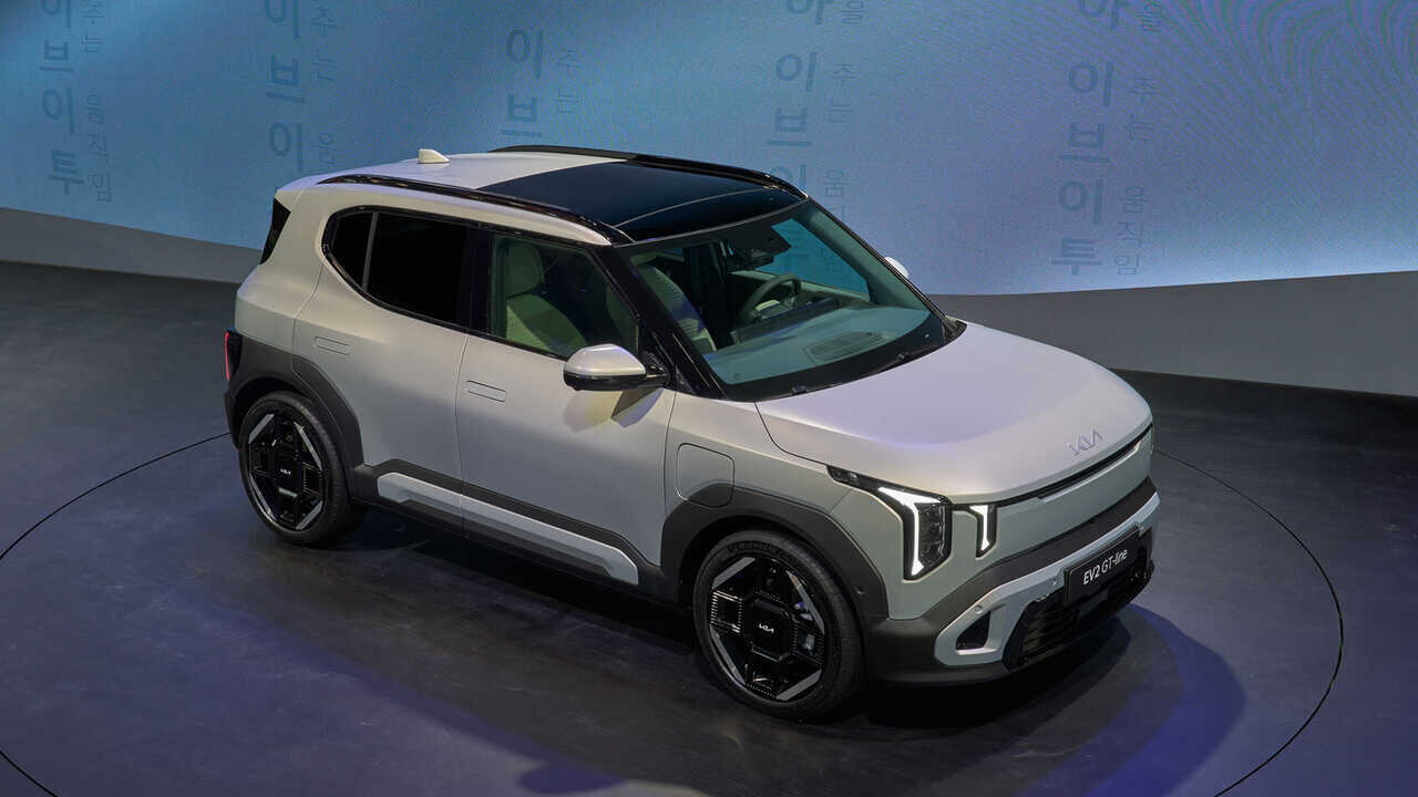 KIA EV2