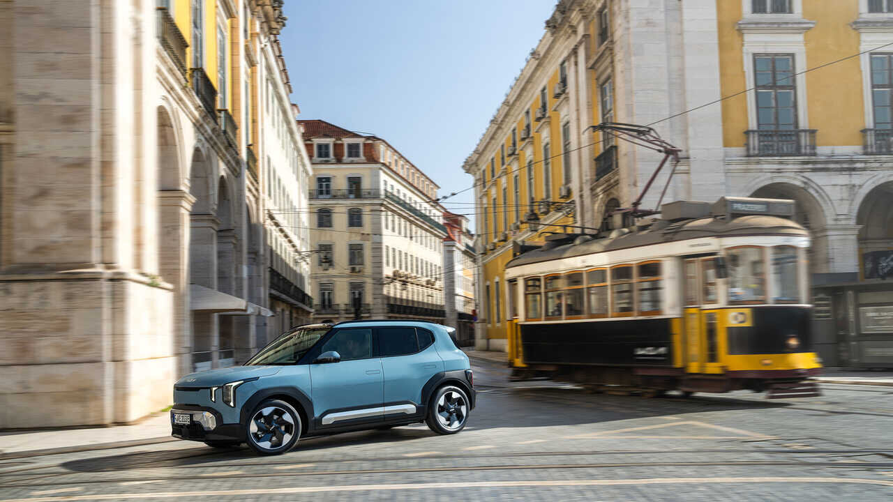 KIA EV2