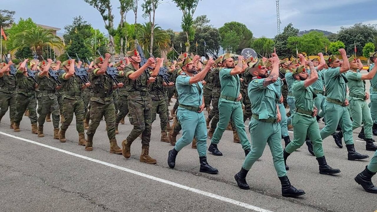 Caballeros y damas legionarios del Grupo de Caballer&iacute;a y del Tercio Alejandro Farnesio 4&ordm; de La Legi&oacute;n culminan la Fase de Adaptaci&oacute;n en Ronda, en 2023 (Foto: Ej&eacute;rcito de Tierra).