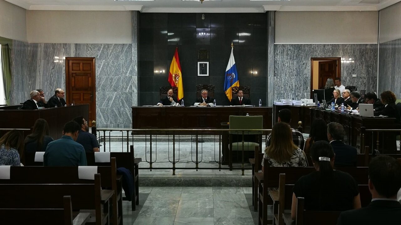 Sesi&oacute;n de cuestiones previas del juicio contra el juez Salvador Alba.