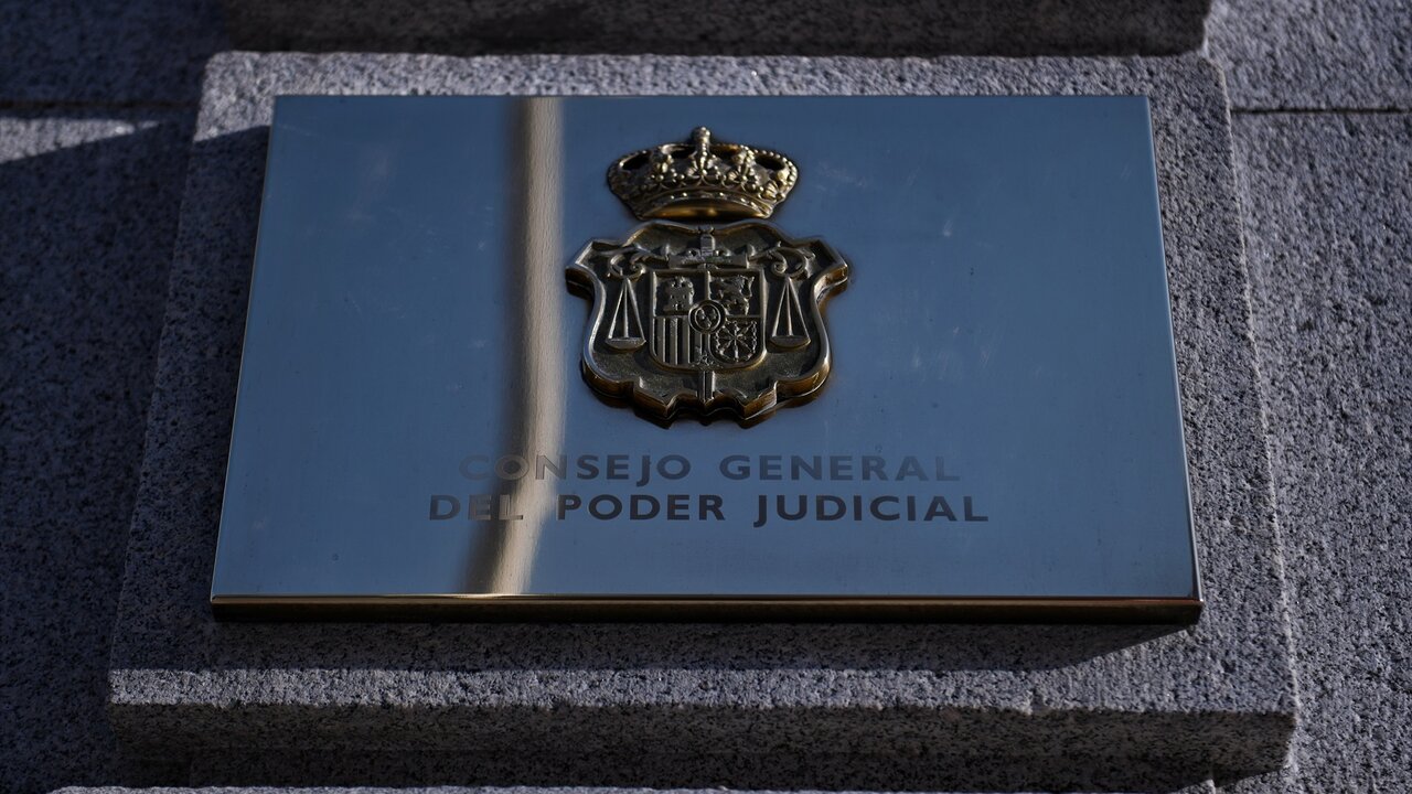 Entrada del Consejo general del Poder Judicial.