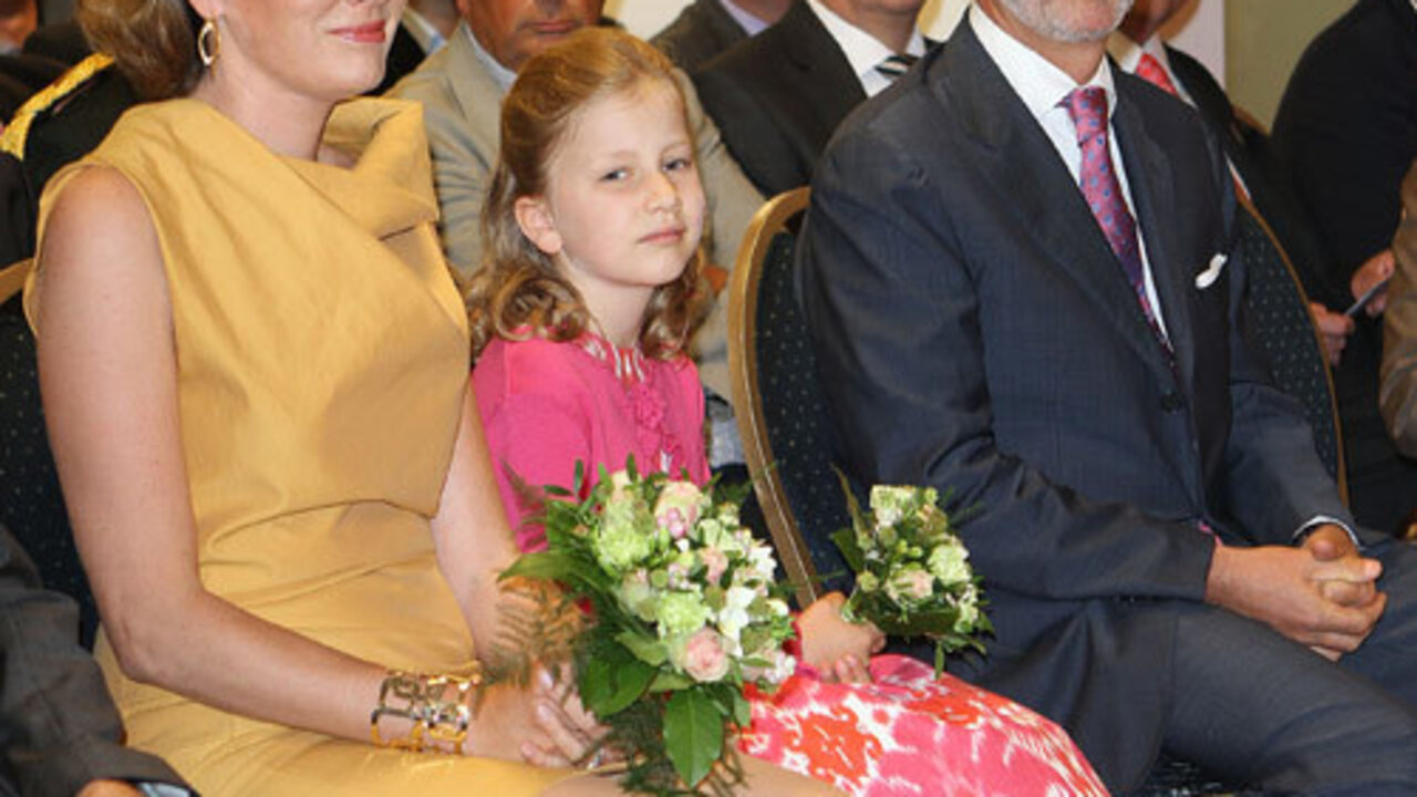 Los reyes Felipe y Matilde y su hija Isabel.