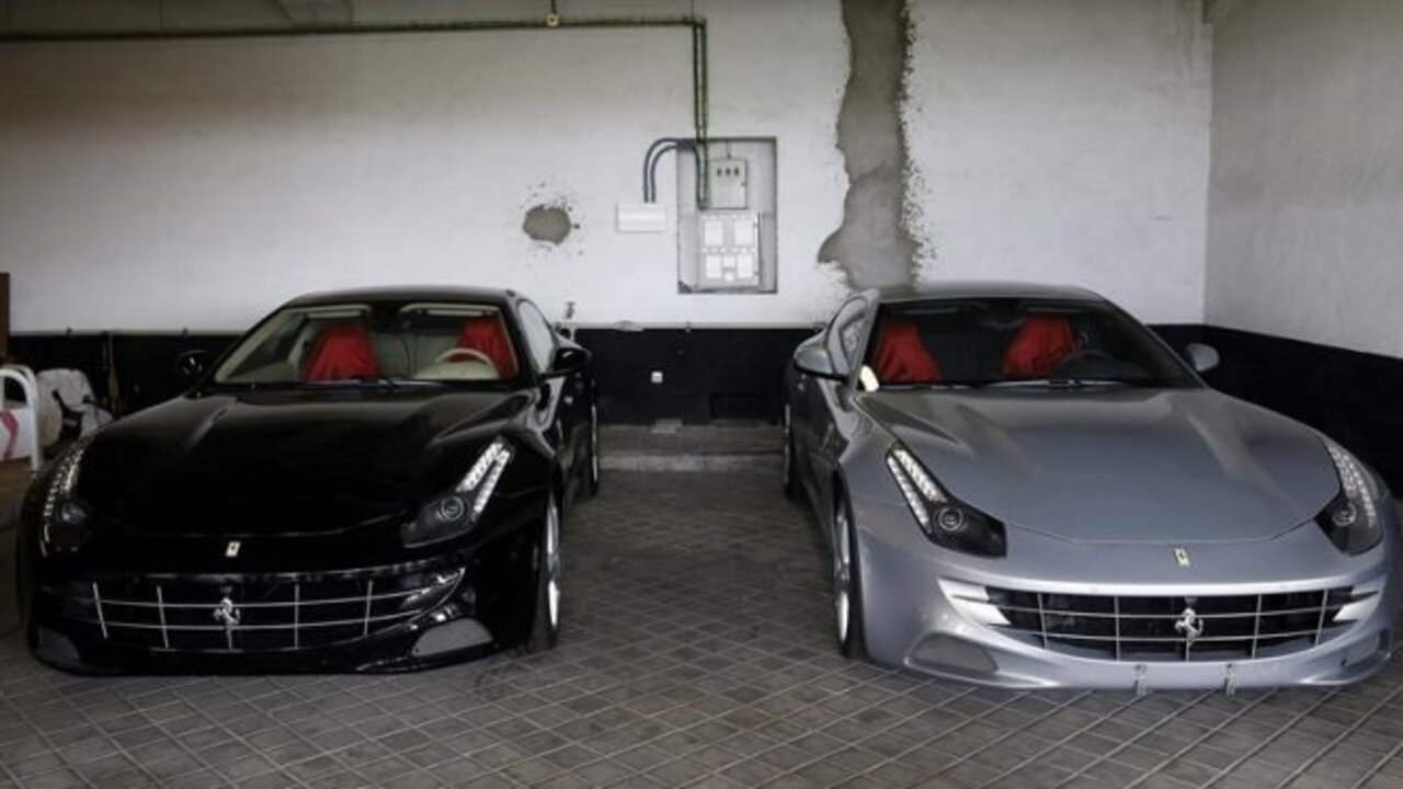 Ferraris del rey, en el Parque M&oacute;vil del Estado.