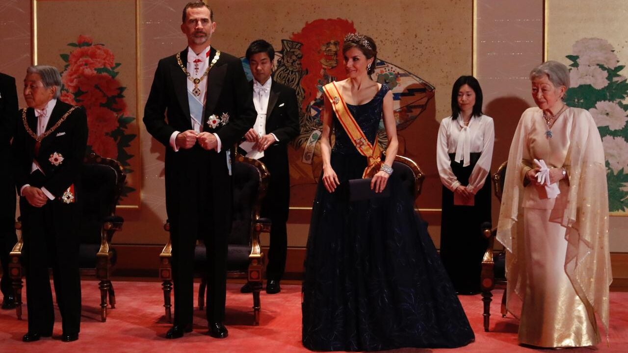 Los reyes Felipe y Letizia, en la cena de gala en el Palacio Imperial de Tokio.