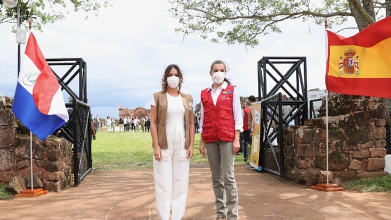 Reina Letizia en su viaje a Paraguay.