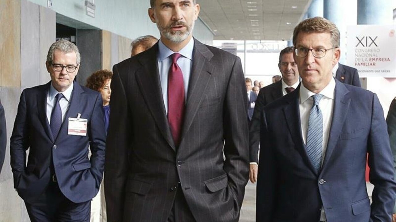Felipe VI junto a Alberto Nu&ntilde;ez Feijo&oacute;.