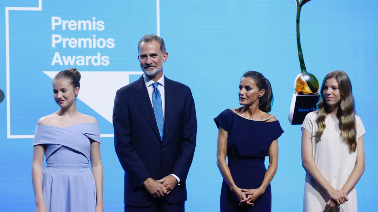 Los Reyes, acompa&ntilde;ados por la Princesa de Asturias y de Girona y la Infanta Sof&iacute;a, han entregado los #PremiosFPdGi 2022