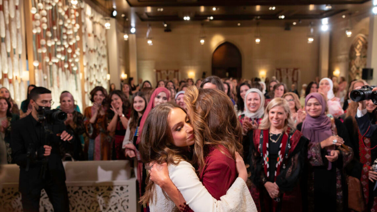 Rania de Jordania y su hija.