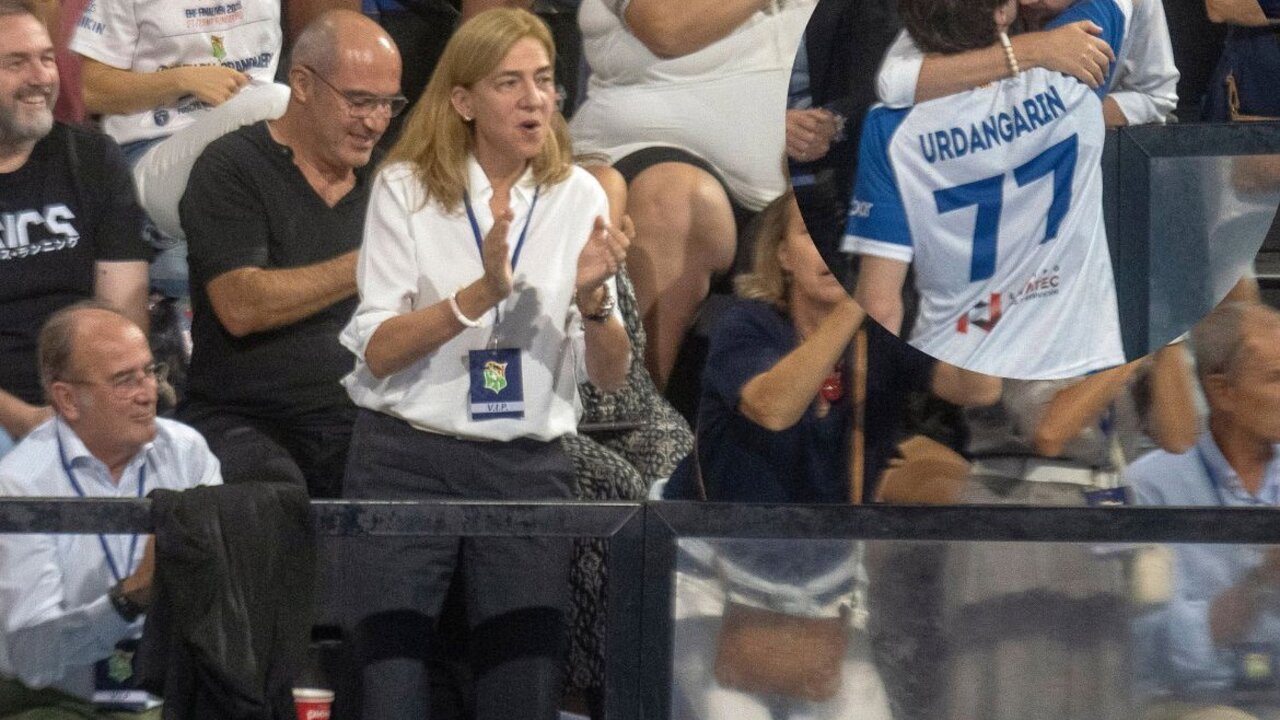 Do&ntilde;a Cristina, animando a su hijo Pablo Urdangar&iacute;n en el encuentro que ha enfrentado este martes al Granollers con el Bar&ccedil;a
