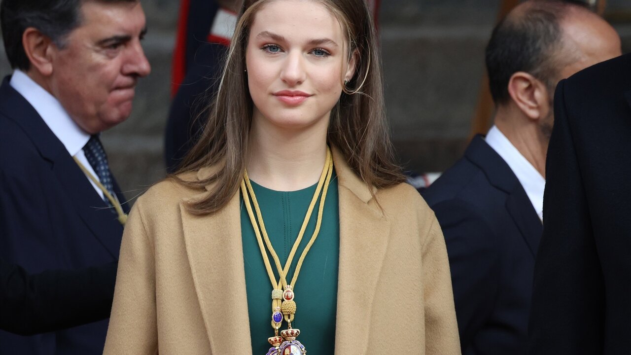 La Princesa Leonor a su llegada al Congreso de los Diputados este mi&eacute;rcoles para presidir junto a sus padres la ceremonia de apertura de la XV Legislatura.