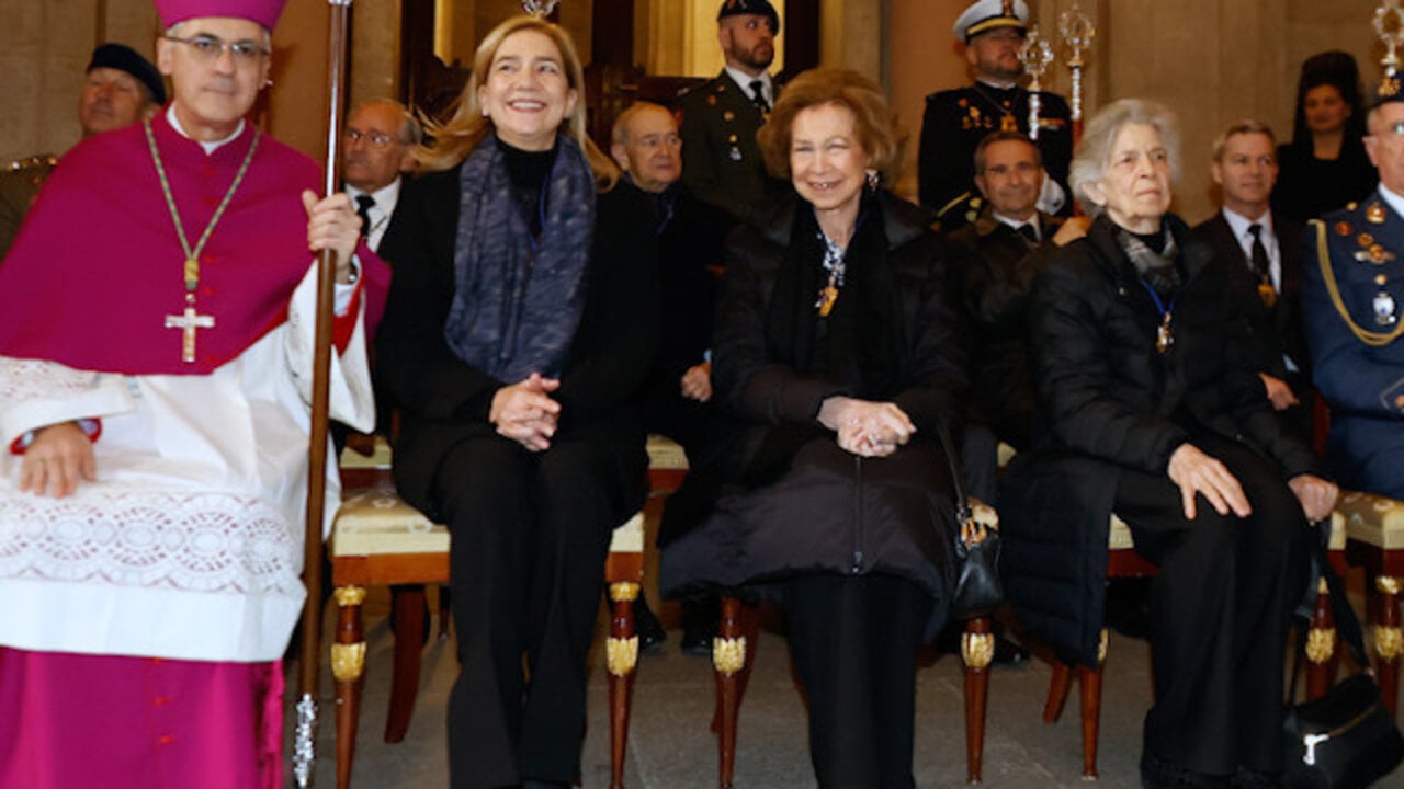 La infanta Cristina, la Reina Sof&iacute;a e Irene de Grecia en el Palacio Real de Madrid. - EUROPA PRESS 