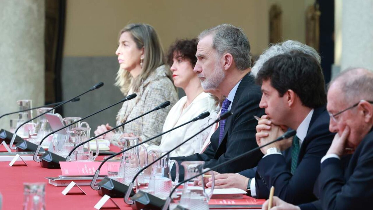 El Rey preside la reuni&oacute;n del Patronato de Honor de la Fundaci&oacute;n Foro de Marcas Renombradas Espa&ntilde;olas. Foto: Casa Real.