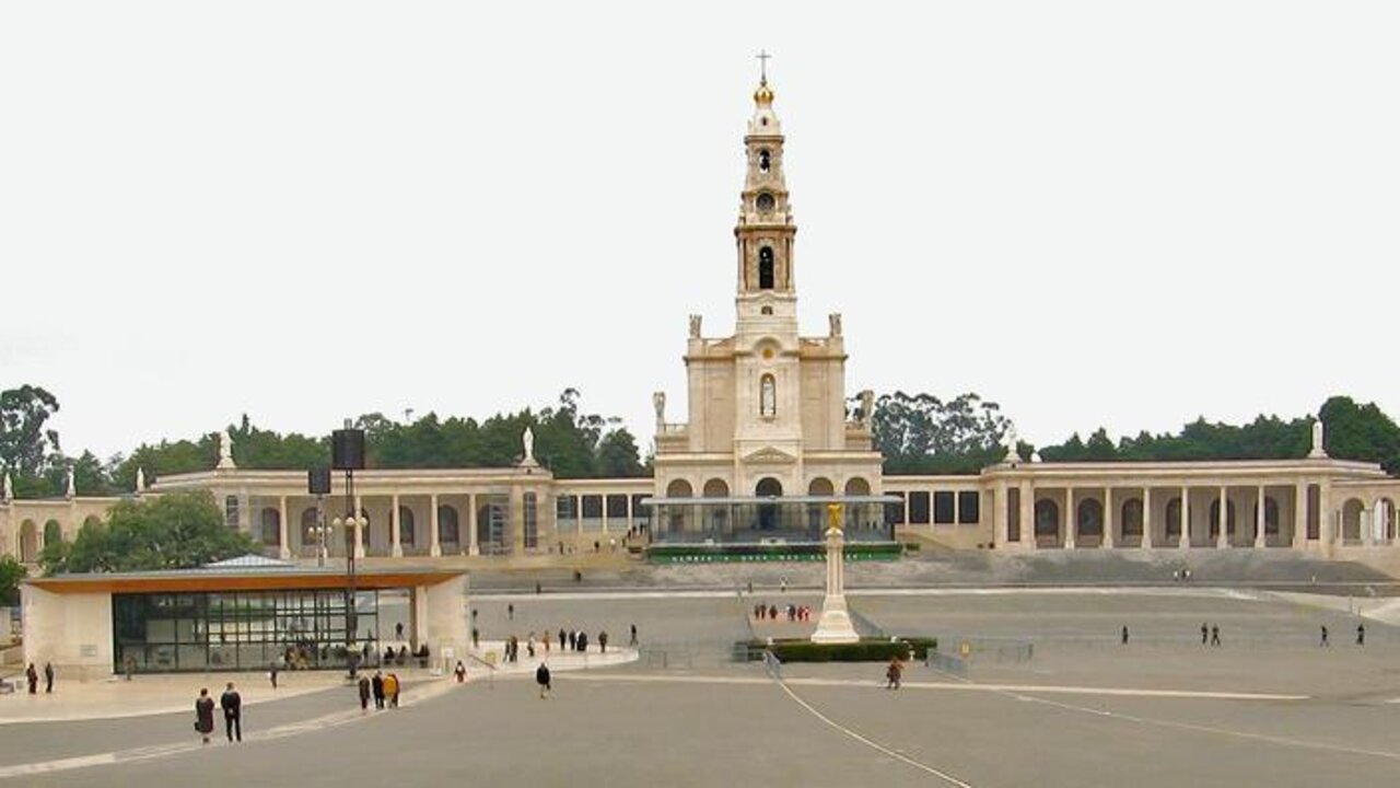Bas&iacute;lica de F&aacute;tima