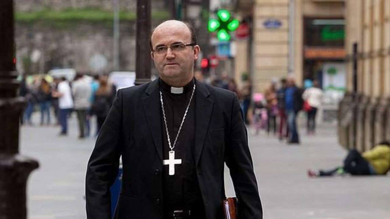 Monse&ntilde;or Munilla, Obispo de San Sebasti&aacute;n.