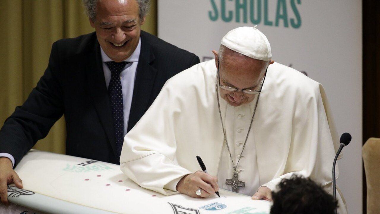 Jos&eacute; Mar&iacute;a del Corral, director de Scholas Ocurrentes y el Papa Francisco. 