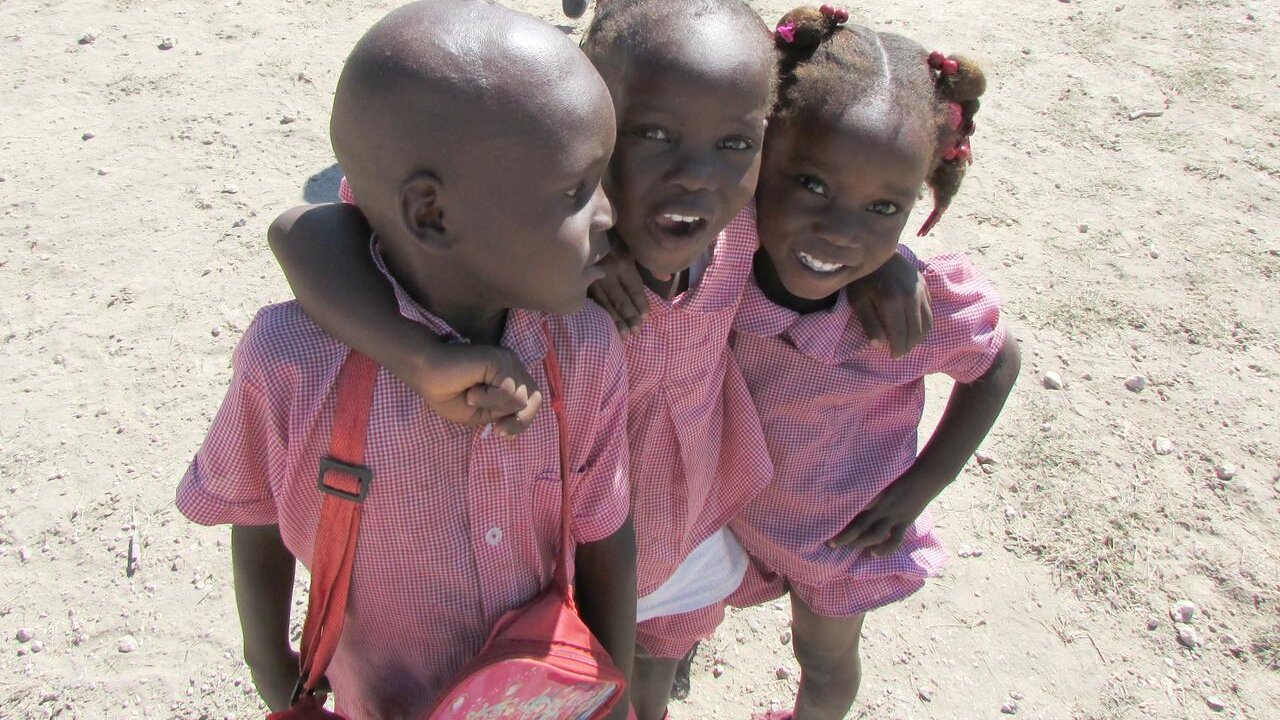 Ni&ntilde;os haitianos. 