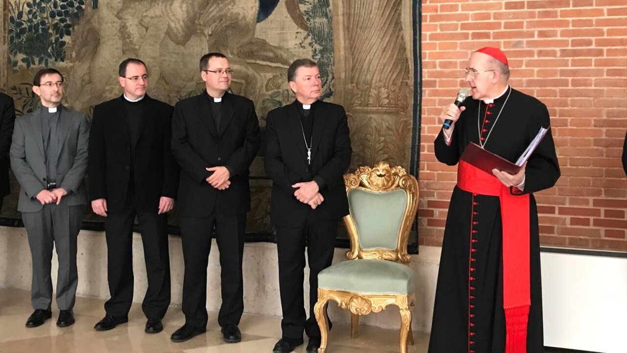 El cardenal Osoro con los cuatro obispos auxiliares de Madrid. 