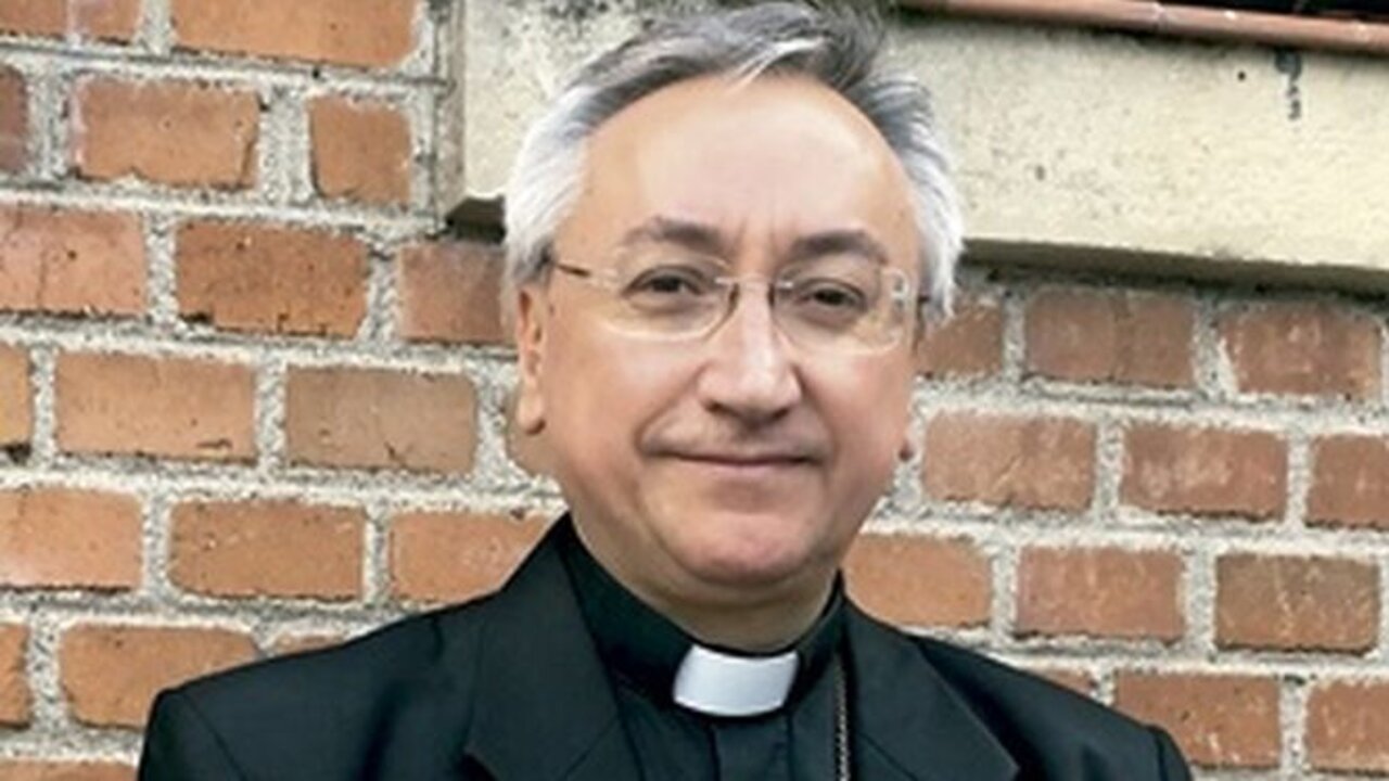 Monseñor Jose Rico Paves. 