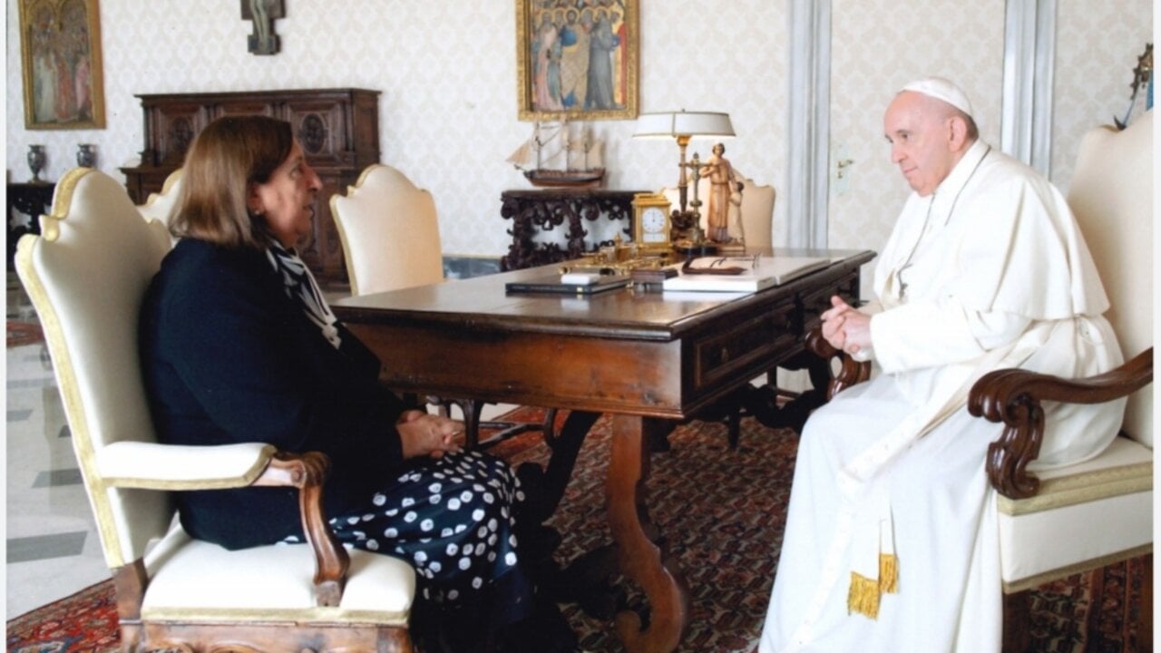 Lydia Jim&eacute;nez, directora de las Cruzadas de Santa Mar&iacute;a, en su audiencia con el Papa Francisco.