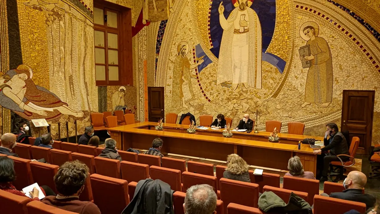 Carlos Osoro en su reunión con líderes de partidos políticos. 