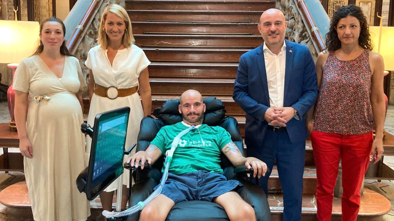 Jordi Sabaté, junto a la Delegada del Gobierno en Cataluña. 