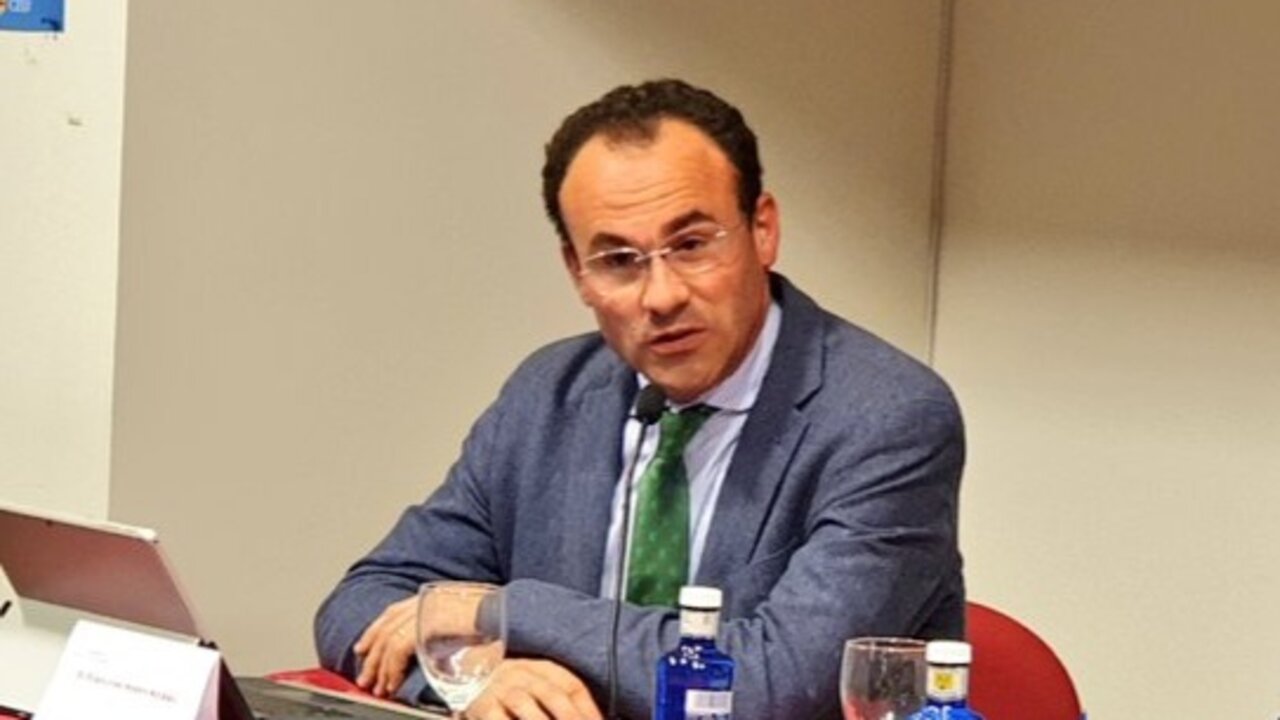 Fernando Simón Yarza.