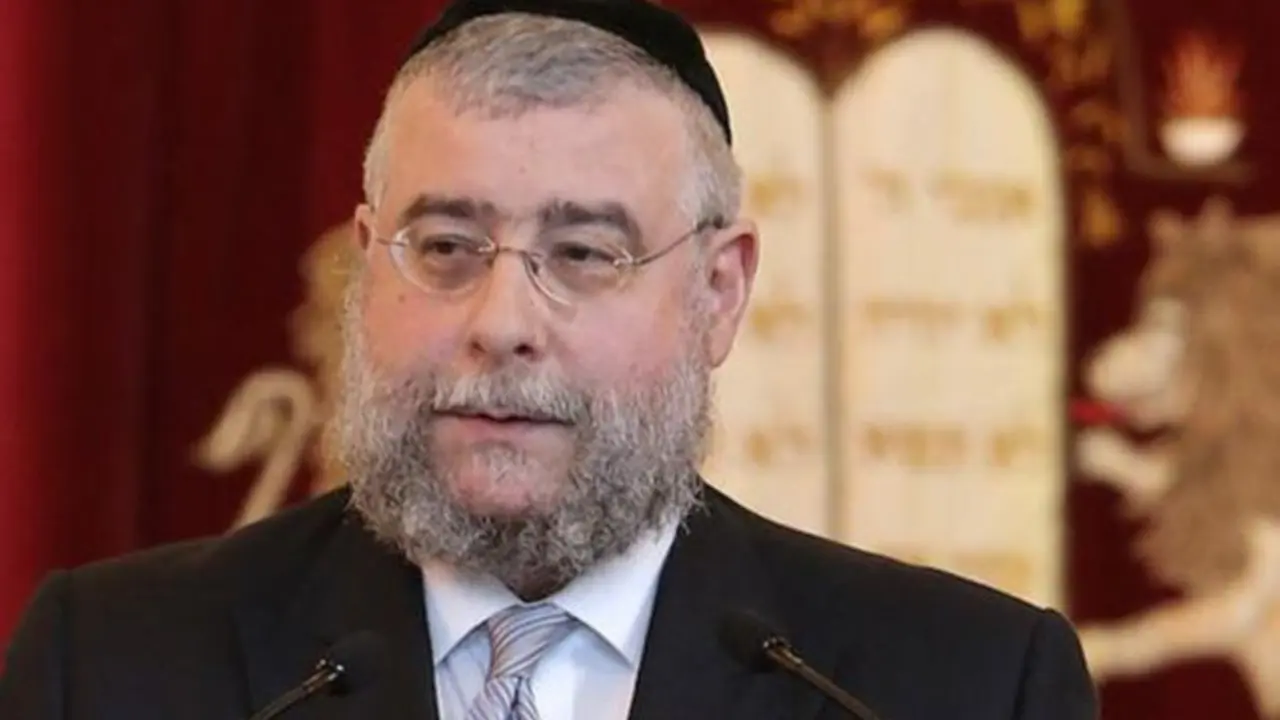 Pinchas Goldschmidt. 