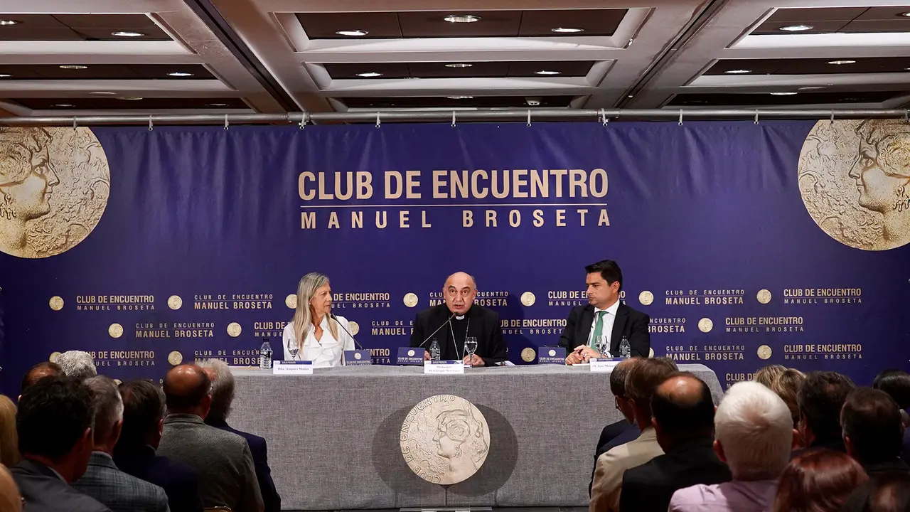 Enrique Benavent pronunció ayer una conferencia sobre la ética en la vida pública en el Club de Encuentro Manuel Broseta de Valencia.