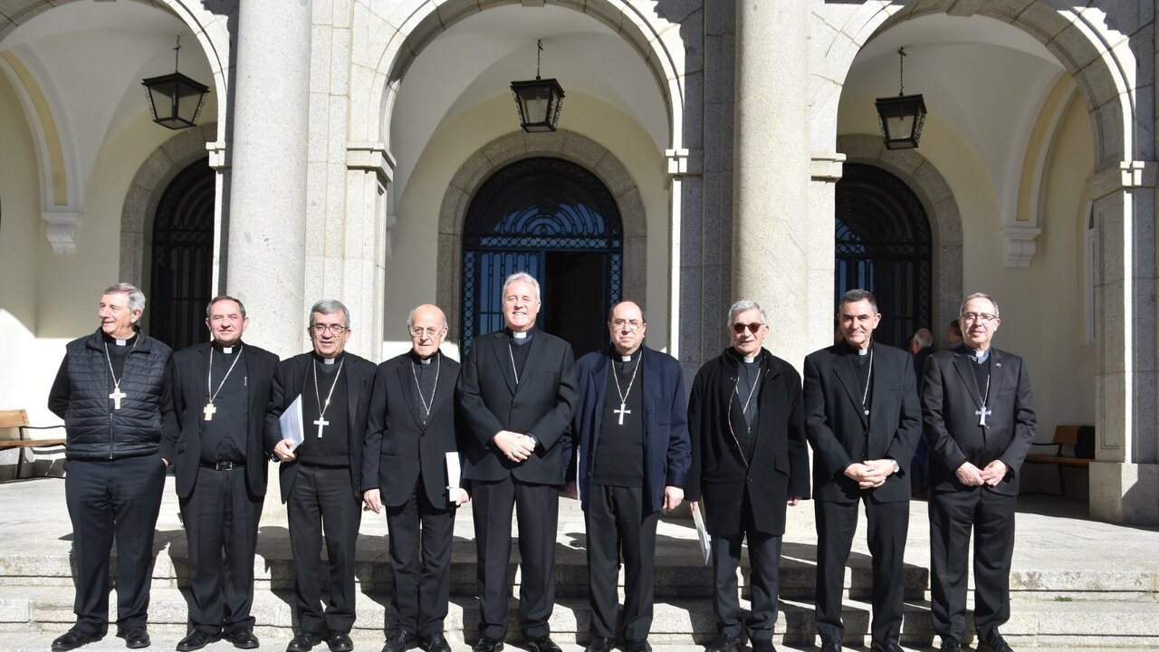 Los nueve obispos de la Iglesia de Castilla. Foto: Gonzalo G. de Vega. Di&oacute;cesis de &Aacute;vila.