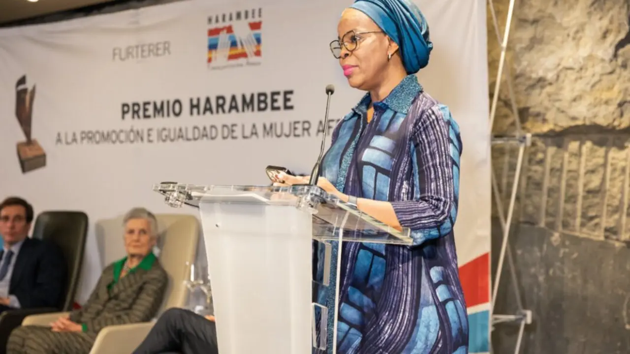 La profesora y economista nigeriana Enase Okonedo, Premio Harambee 2025 a la Promoción e Igualdad de la Mujer Africana.