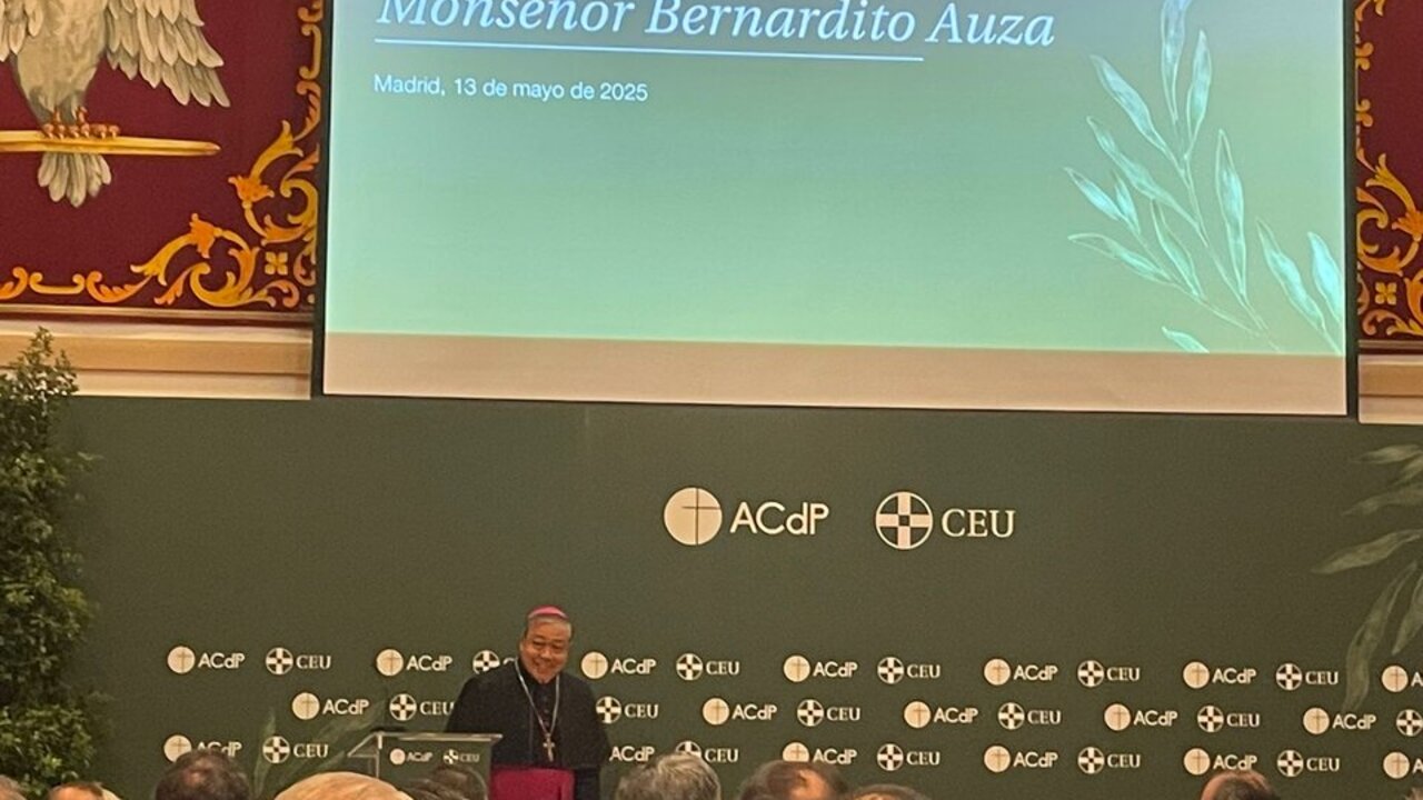 Despedida de la ACdP del Nuncio de Su Santidad en Espa&ntilde;a, monse&ntilde;or Bernardito Cleopas Auza.