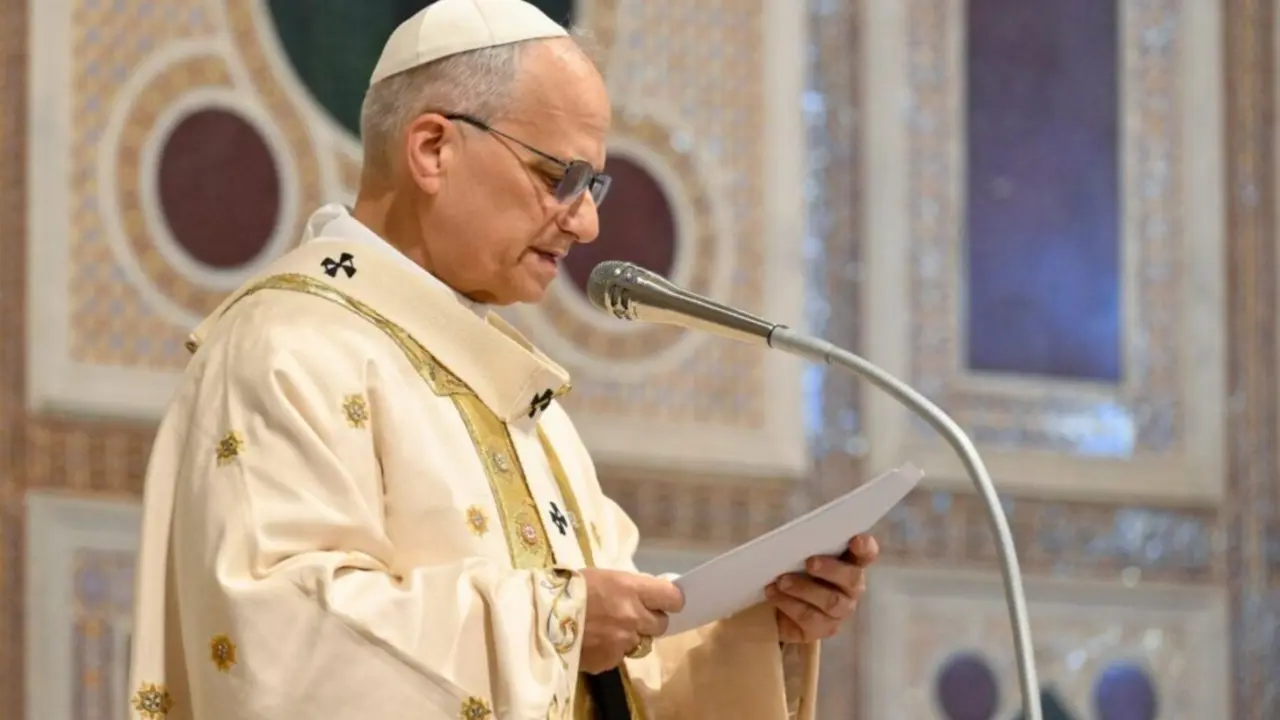 El Papa León XIV durante la misa y toma de posesión de la cátedra de obispo de Roma   (@Vatican Media).