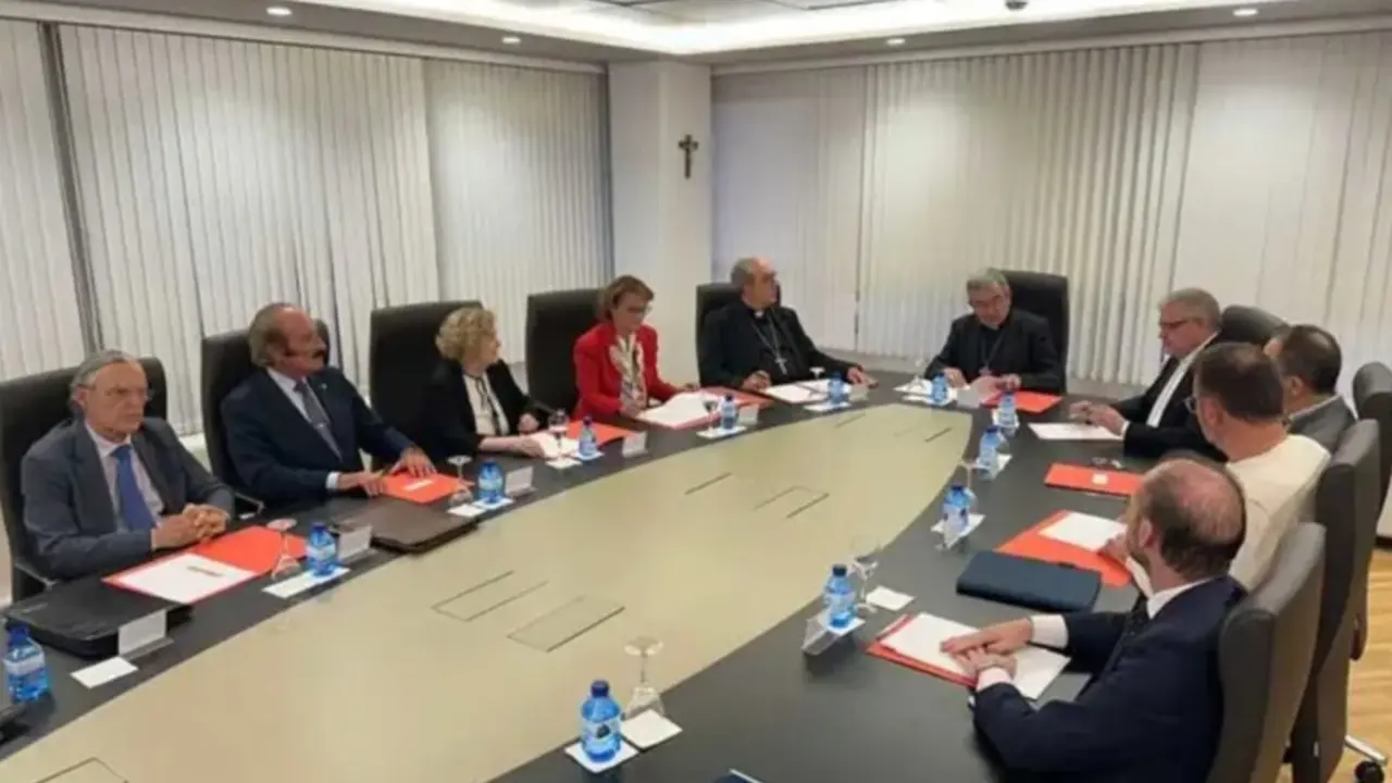 Una reunión de la Comisión Asesora del PRIVA, en una fotografía de archivo. CEE