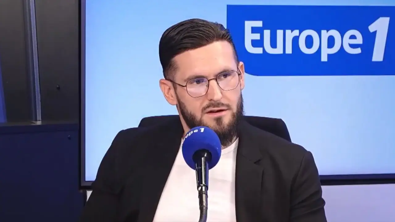 Fotograma de una entrevista concedida a Europa 1 por Bruno Guillot, conocido como Soulayman en su época de predicador salafista.