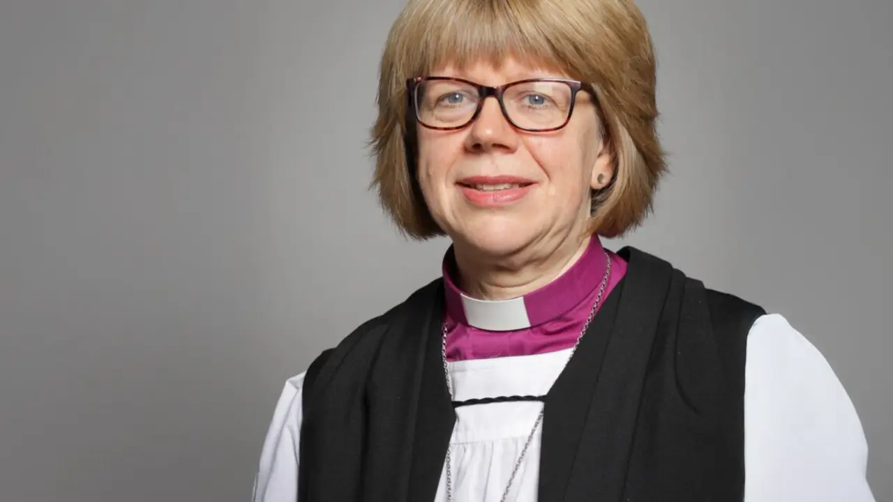 Sarah Mullally, nueva arzobispo de Canterbury.