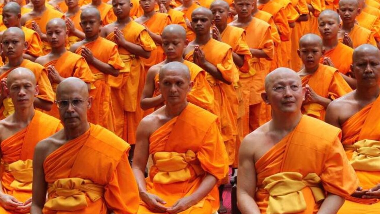 Monjes budistas.
