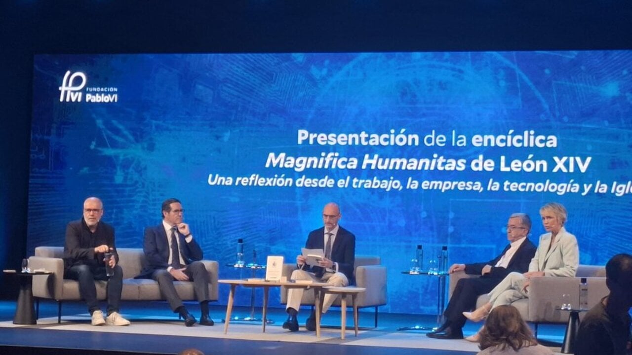 Luis Arg&uuml;ello en el acto de la Fundaci&oacute;n Pablo VI.