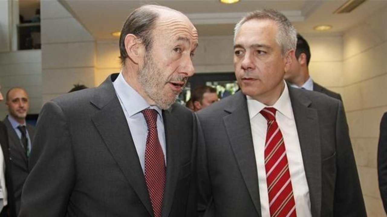 Alfredo Pérez Rubalcaba y Pere Navarro.