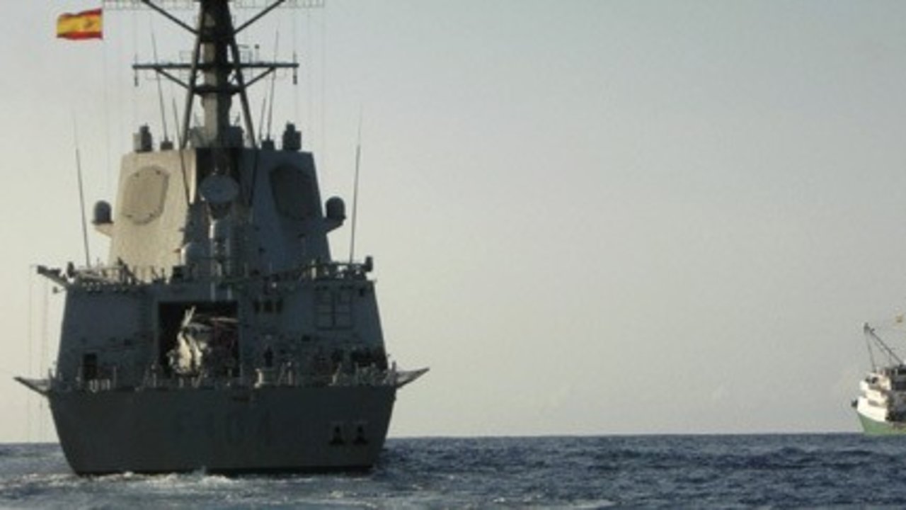 Fragata española en Somalia.
