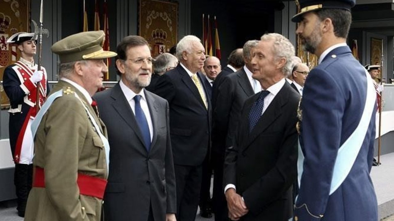 El rey don Juan Carlos, Rajoy, Morenés y el rey Felipe VI.