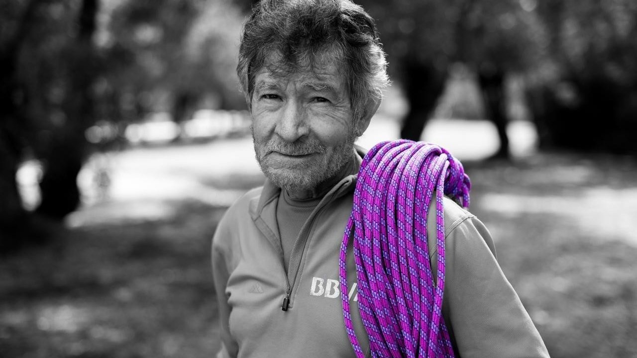 76 años, y con la cuerda a cuestas. Soria lleva 12 ochomiles, y mucha sabiduría sobre sus hombros.