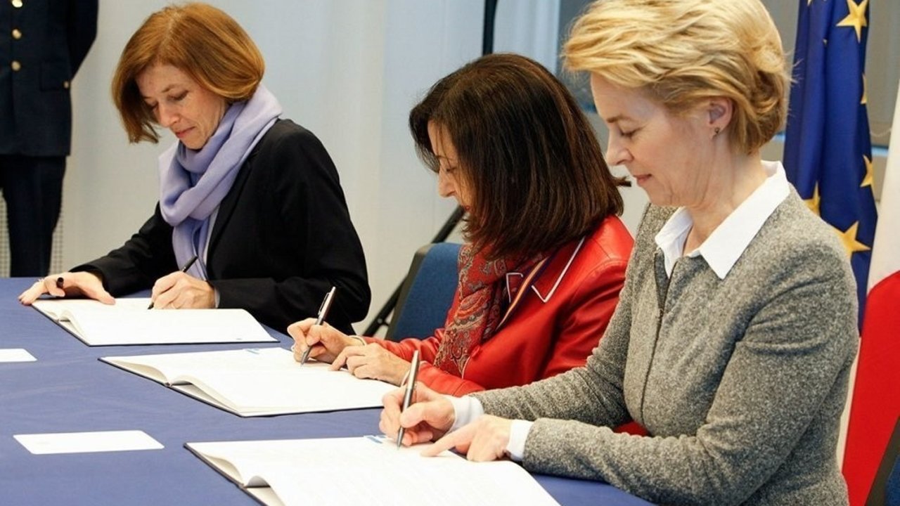 De izquierda a derecha, las ministras de Defensa Florence Parly, Margarita Robles y Ursula von der Leyen.