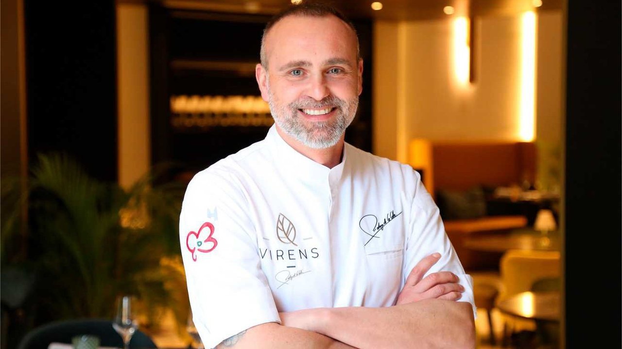 Rodrigo de la Calle, chef de ‘El invernadero’, acaba de abrir las puertas de ‘Virens’ en Barcelona.