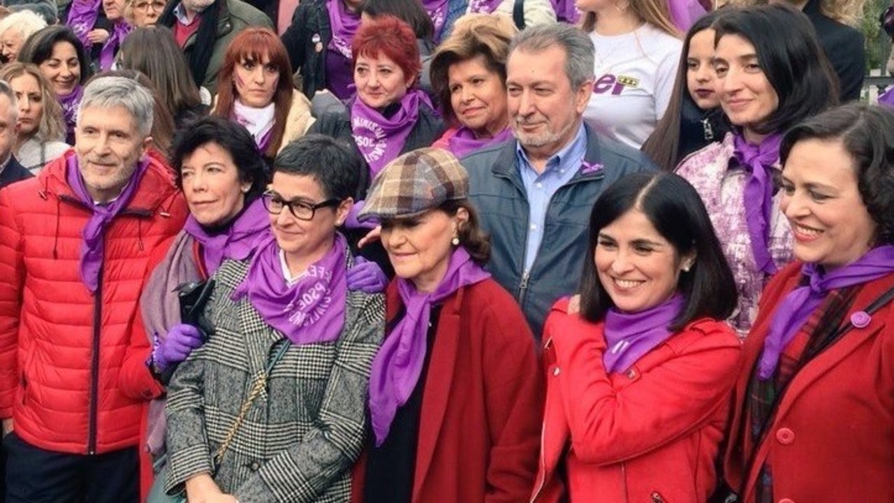 Ministros de Sánchez en la manifestación feminista del 8-M.