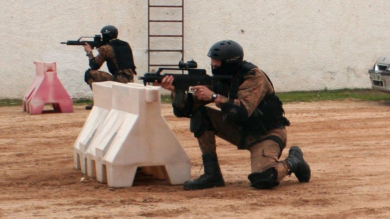 Un ejercicio de los GEO en su base de Guadalajara.